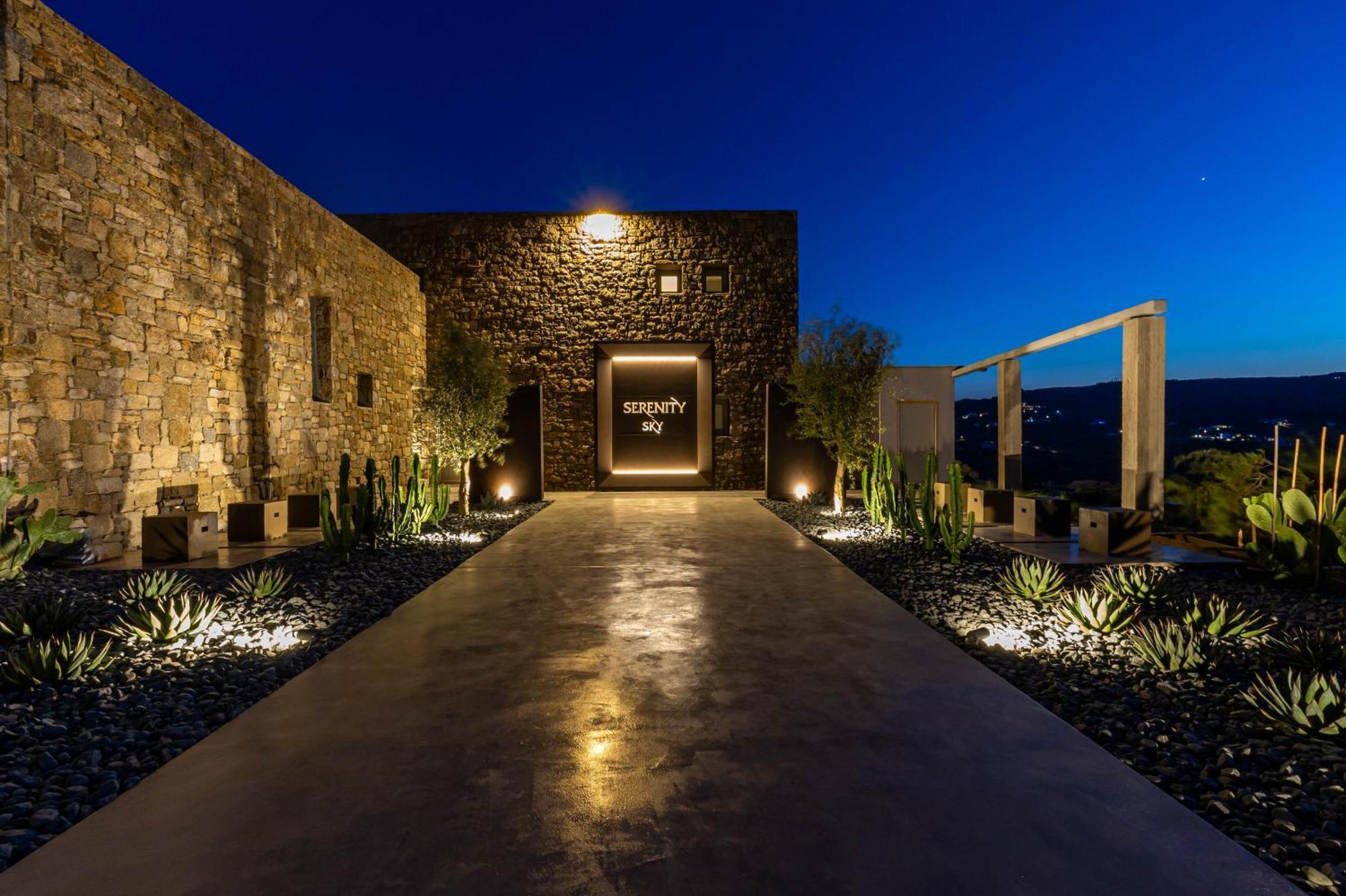 Serenity Sky Luxury - Sunset - Private Pool Βίλα Mykonos Town